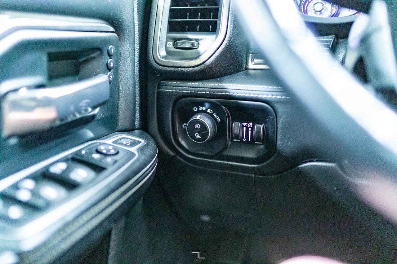 2019 Ram 2500 4x4 Mega Cab Limited Diesel Leather Roof Nav Red Deer AB