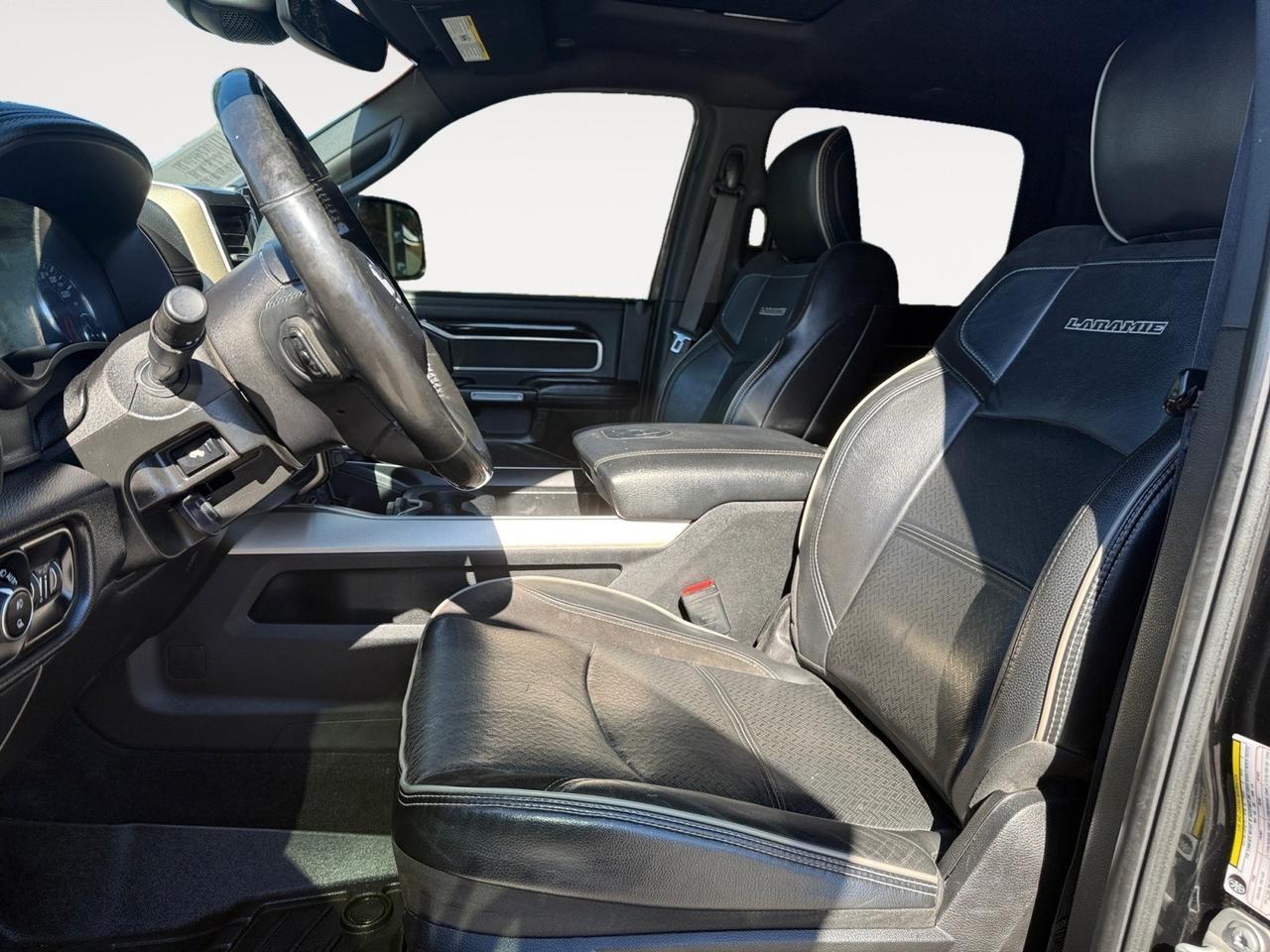 2019 Ram 2500 Laramie, BACKUP CAMERA, APPLE CARPLAY/ANDROID AUTO, ALPINE SPEAKERS, TOW HOOKS, POWER SUNROOF, HEATED AND VENTILATED SEATS, UNIVERSAL GARAGE DOOR OPENER, TOW PACKAGE, POWER RUNNING BOARDS, POWER FOLDING MIRRORS, COME AND TEST DRIVE THIS RAM 2500 TODA