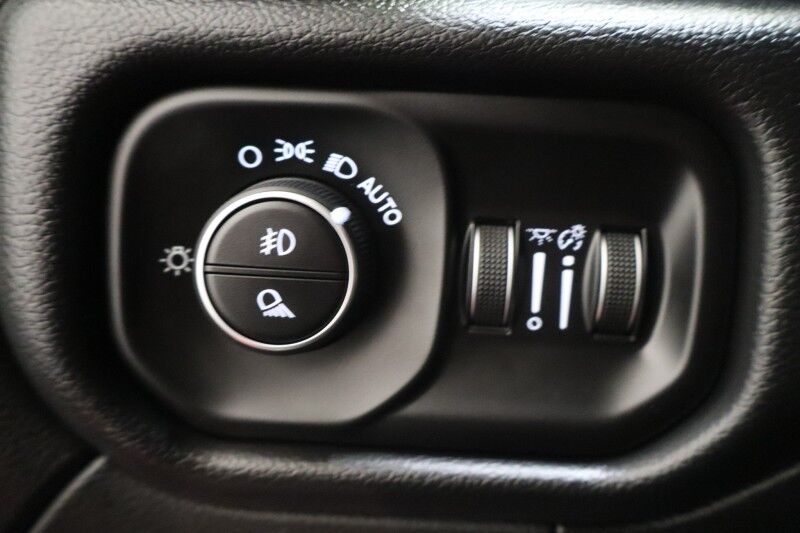 2019 Ram 2500 Laramie Mega Cab Ram Box Night Edition 6.7L Diesel 2 Arlington TX