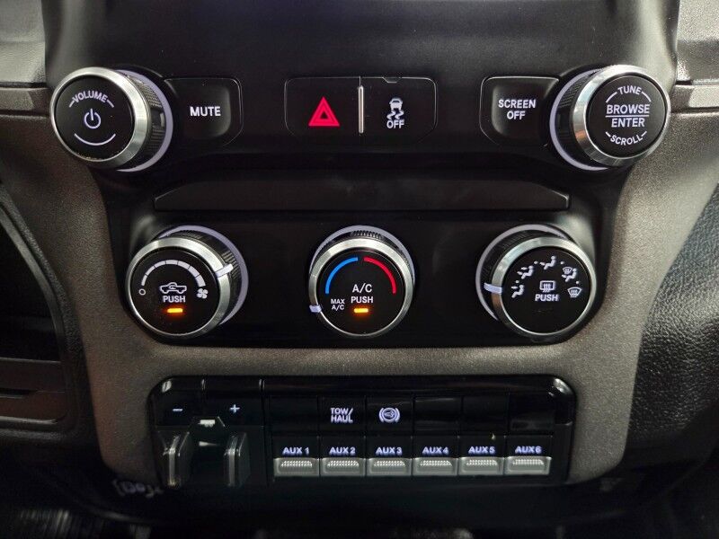 2019 Ram 3500 4WD Flatbed Dually 6.7L Diesel Icon Shocks Touch Screen FREE WARRANT Arlington TX