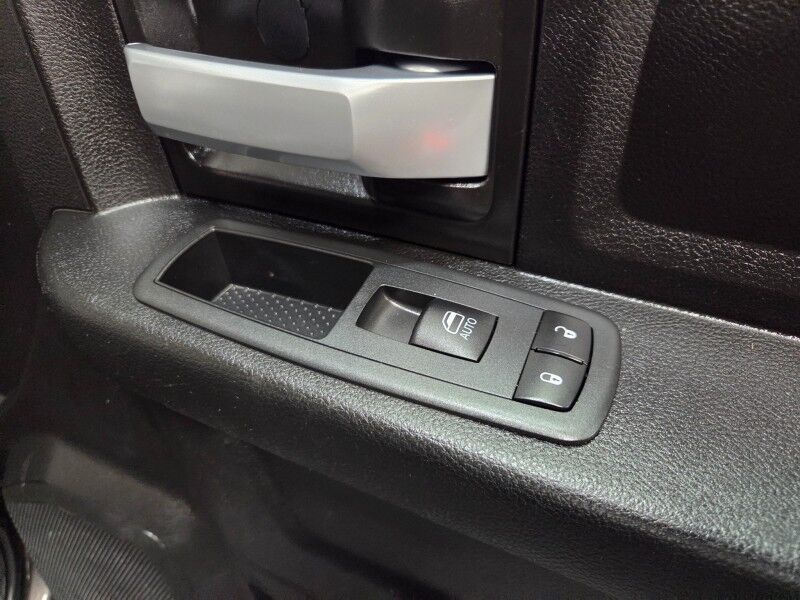 2019 Ram 3500 4WD Flatbed Dually 6.7L Diesel Icon Shocks Touch Screen FREE WARRANT Arlington TX
