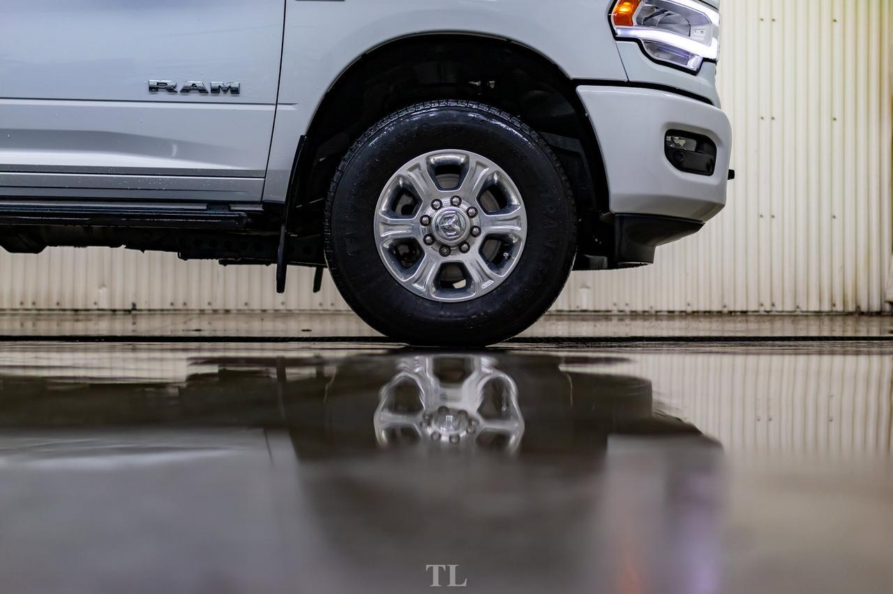 2019 Ram 3500 4x4 Crew Cab Big Horn Diesel AISIN Nav Roof Red Deer AB