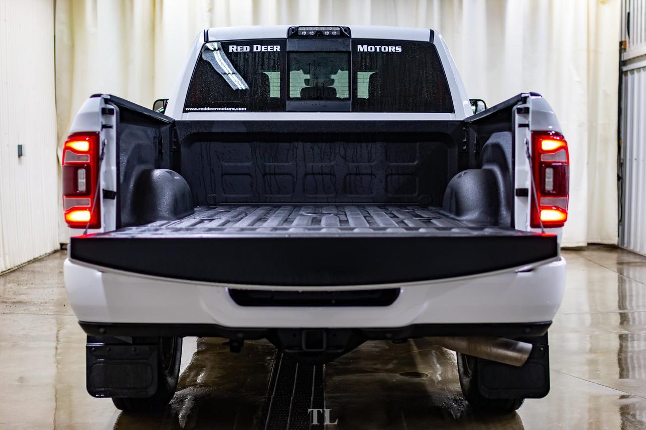 2019 Ram 3500 4x4 Crew Cab Big Horn Diesel AISIN Nav Roof Red Deer AB