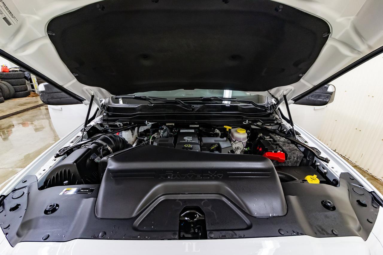 2019 Ram 3500 4x4 Crew Cab Big Horn Diesel AISIN Nav Roof Red Deer AB