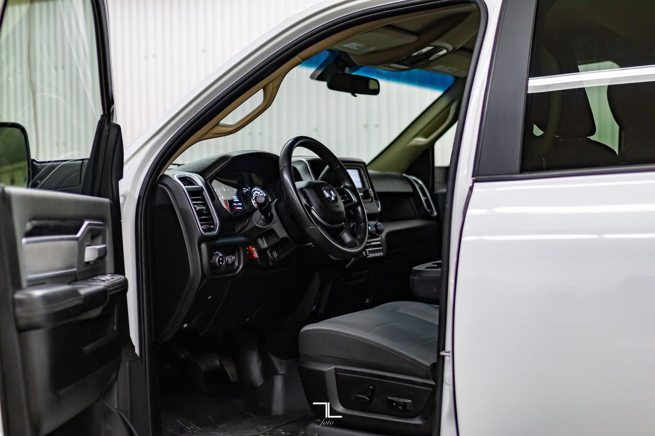 2019 Ram 3500 4x4 Crew Cab Big Horn Diesel Longbox Red Deer AB