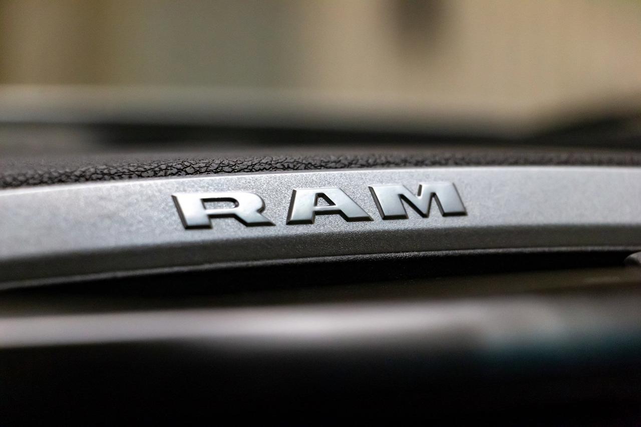 2019 Ram 3500 4x4 Crew Cab Big Horn HEMI BCam Red Deer AB