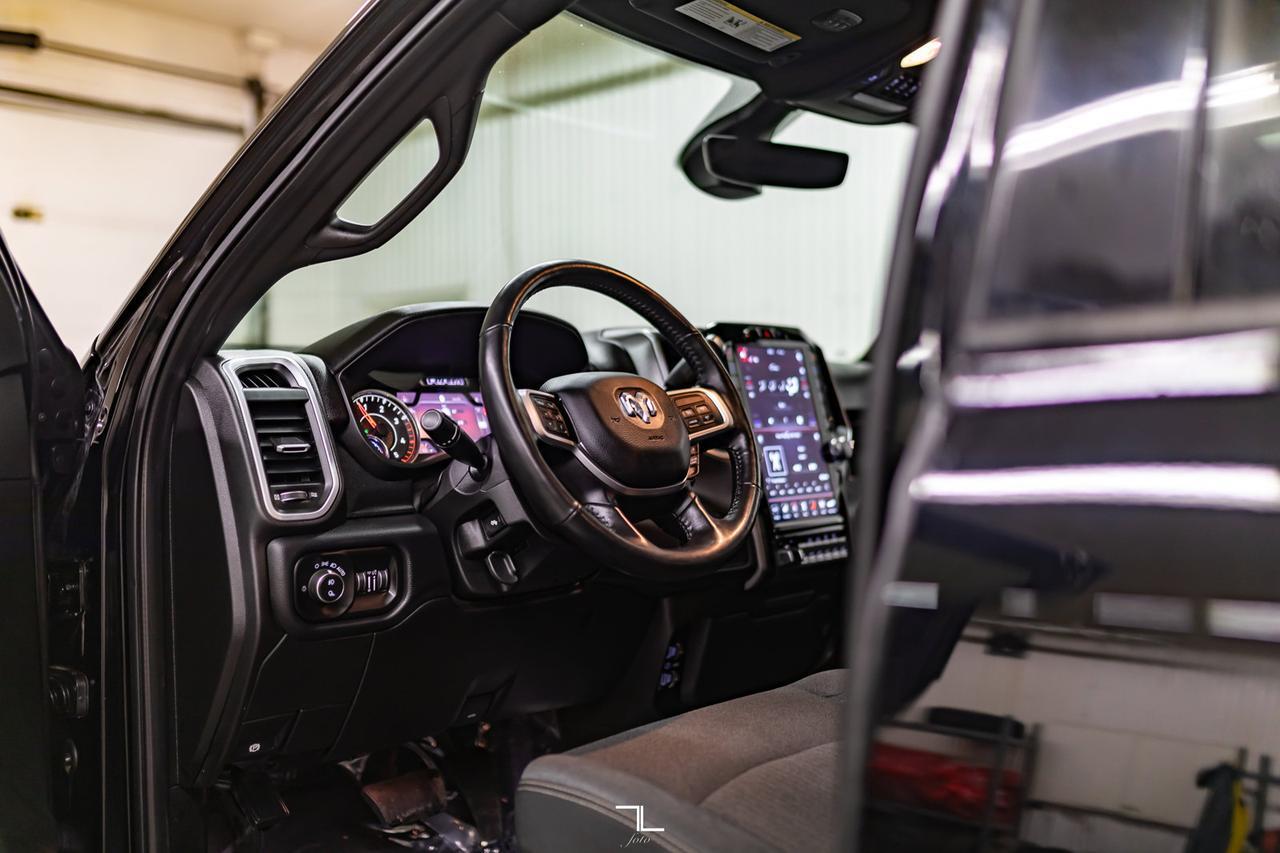 2019 Ram 3500 4x4 Crew Cab Big Horn Longbox Diesel Nav Roof BCam Red Deer AB