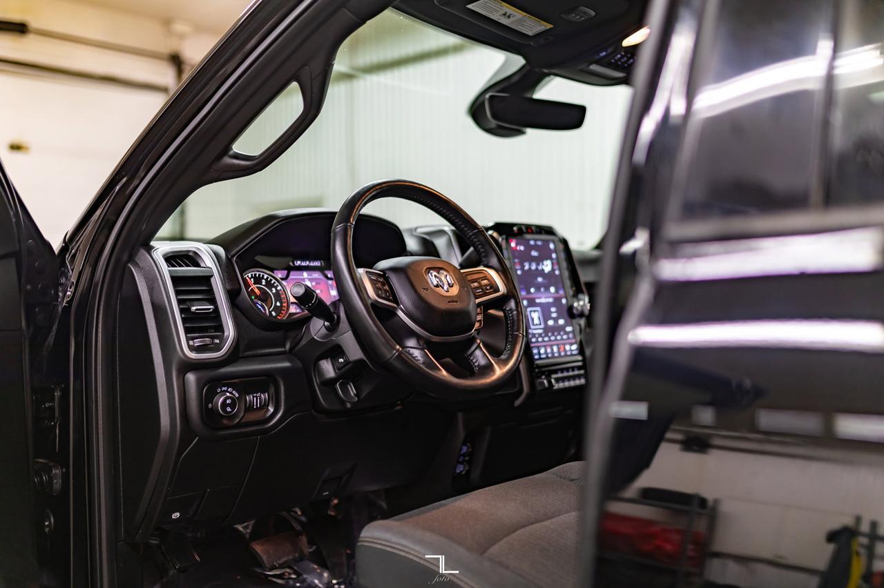 2019 Ram 3500 4x4 Crew Cab Big Horn Longbox Diesel Nav Roof BCam Red Deer AB