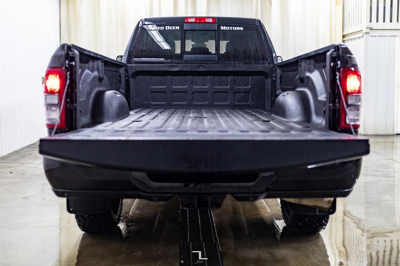 2019 Ram 3500 4x4 Crew Cab Big Horn Longbox Diesel Nav Roof BCam Red Deer AB