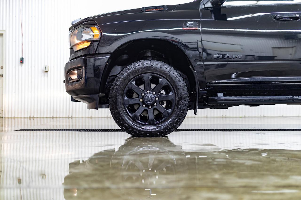 2019 Ram 3500 4x4 Crew Cab Big Horn Longbox Diesel Nav Roof BCam Red Deer AB