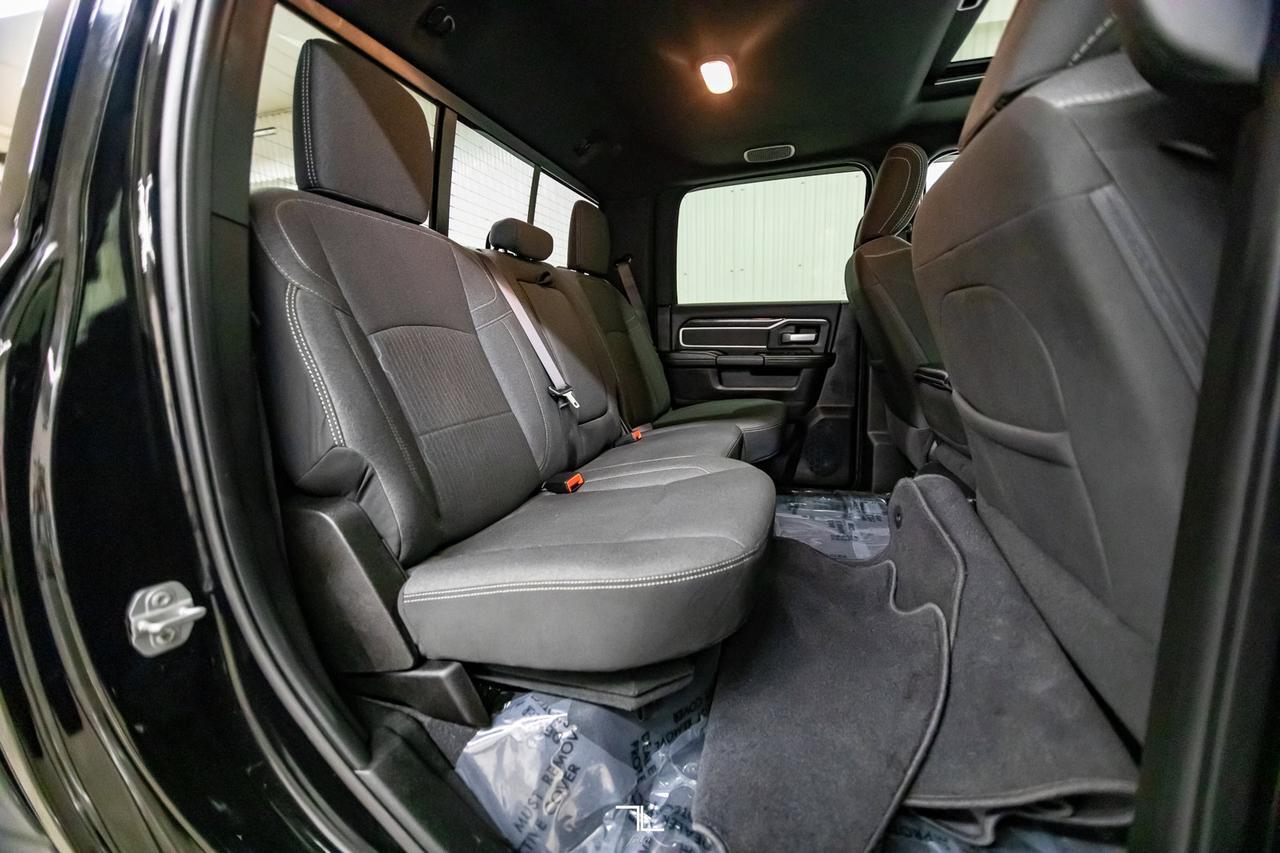 2019 Ram 3500 4x4 Crew Cab Big Horn Longbox Diesel Nav Roof BCam Red Deer AB