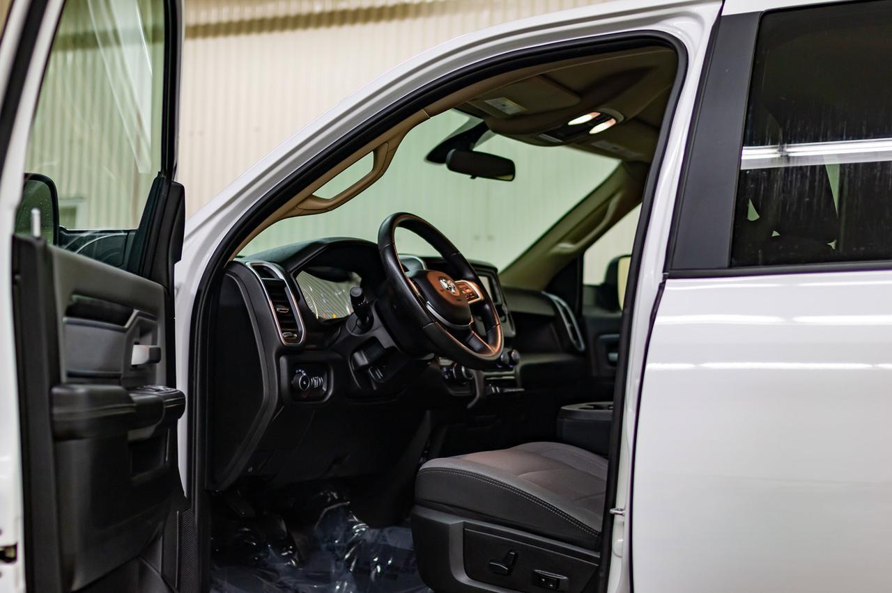 2019 Ram 3500 4x4 Crew Cab Big Horn Longbox HEMI BCam Red Deer AB