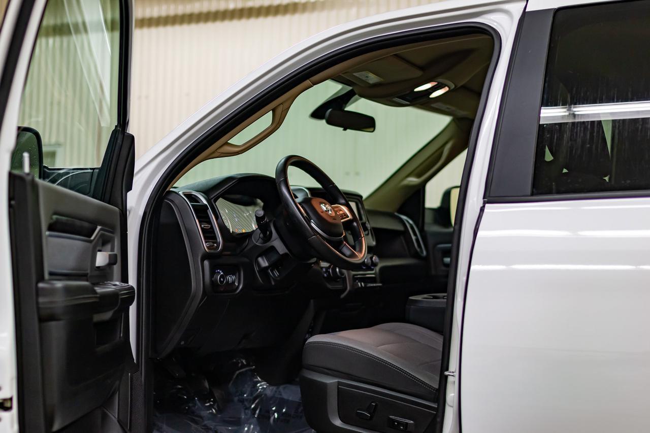 2019 Ram 3500 4x4 Crew Cab Big Horn Longbox HEMI BCam Red Deer AB