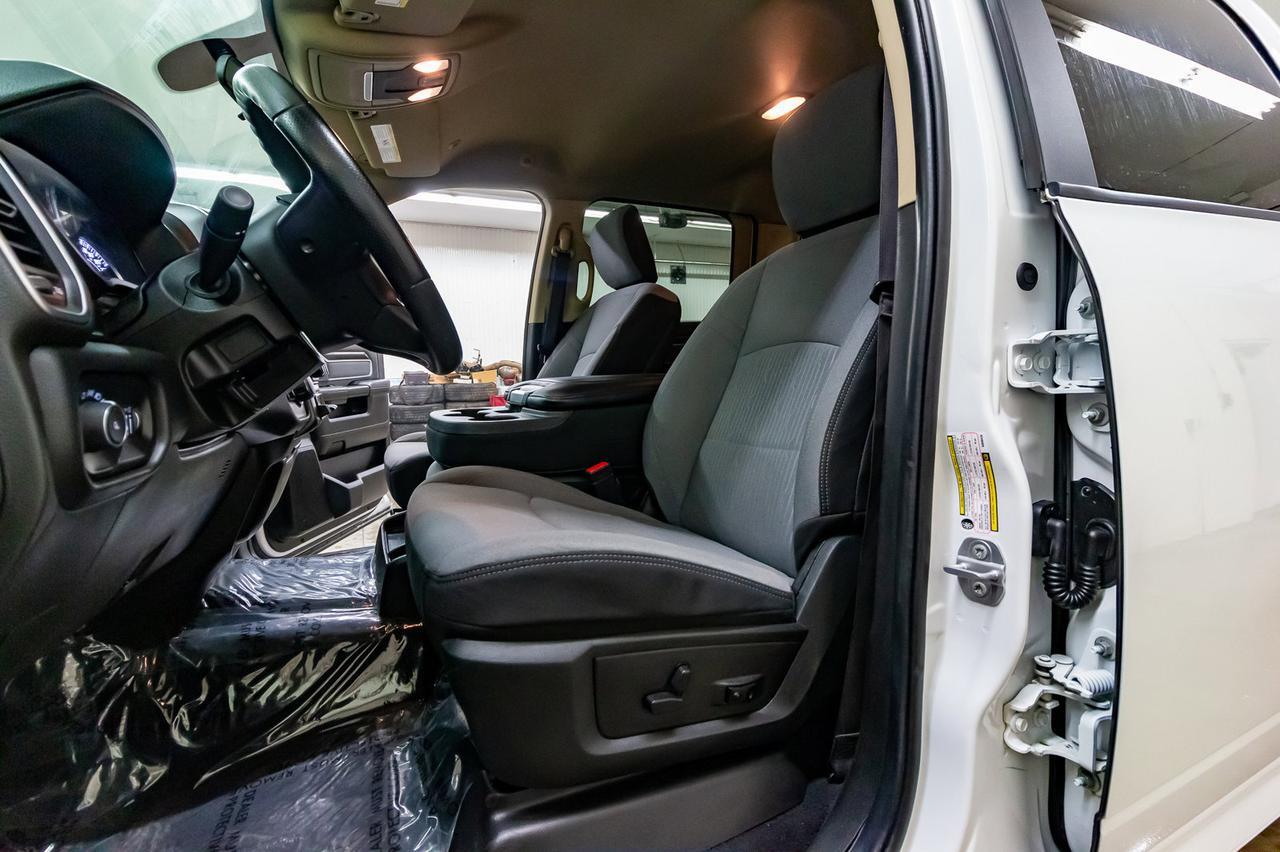 2019 Ram 3500 4x4 Crew Cab Big Horn Longbox HEMI BCam Red Deer AB