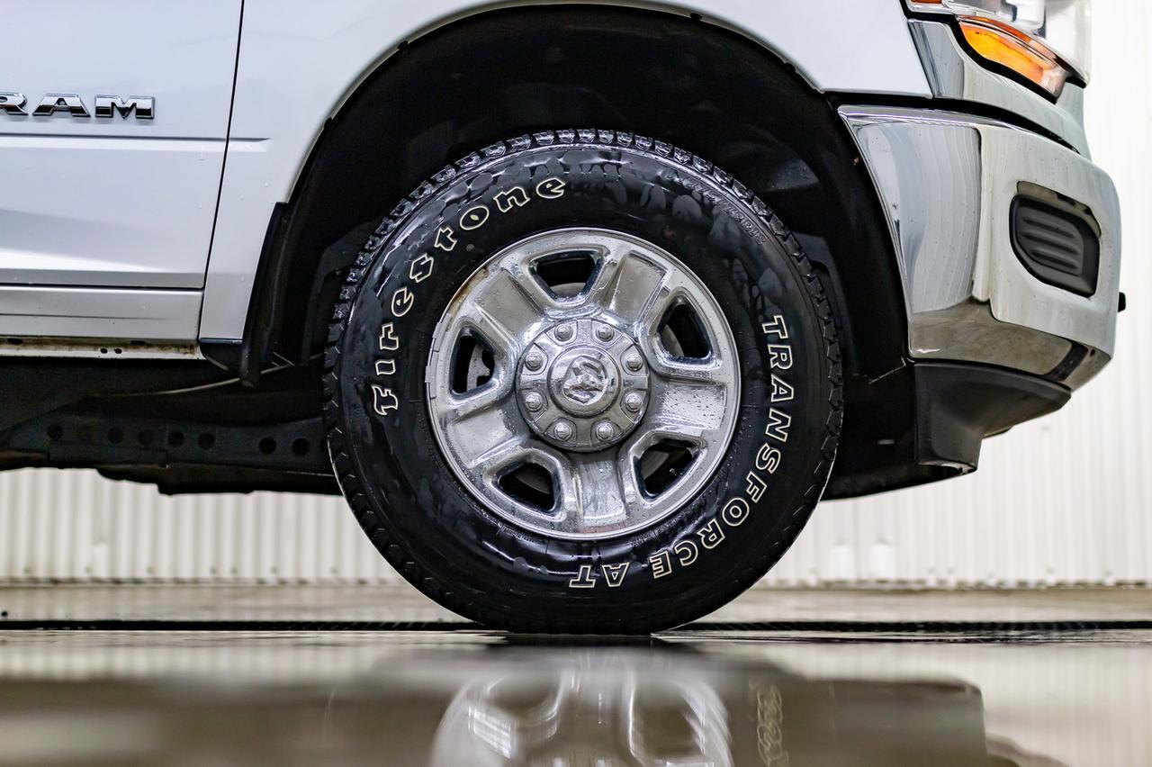 2019 Ram 3500 4x4 Crew Cab Big Horn Longbox HEMI BCam Red Deer AB