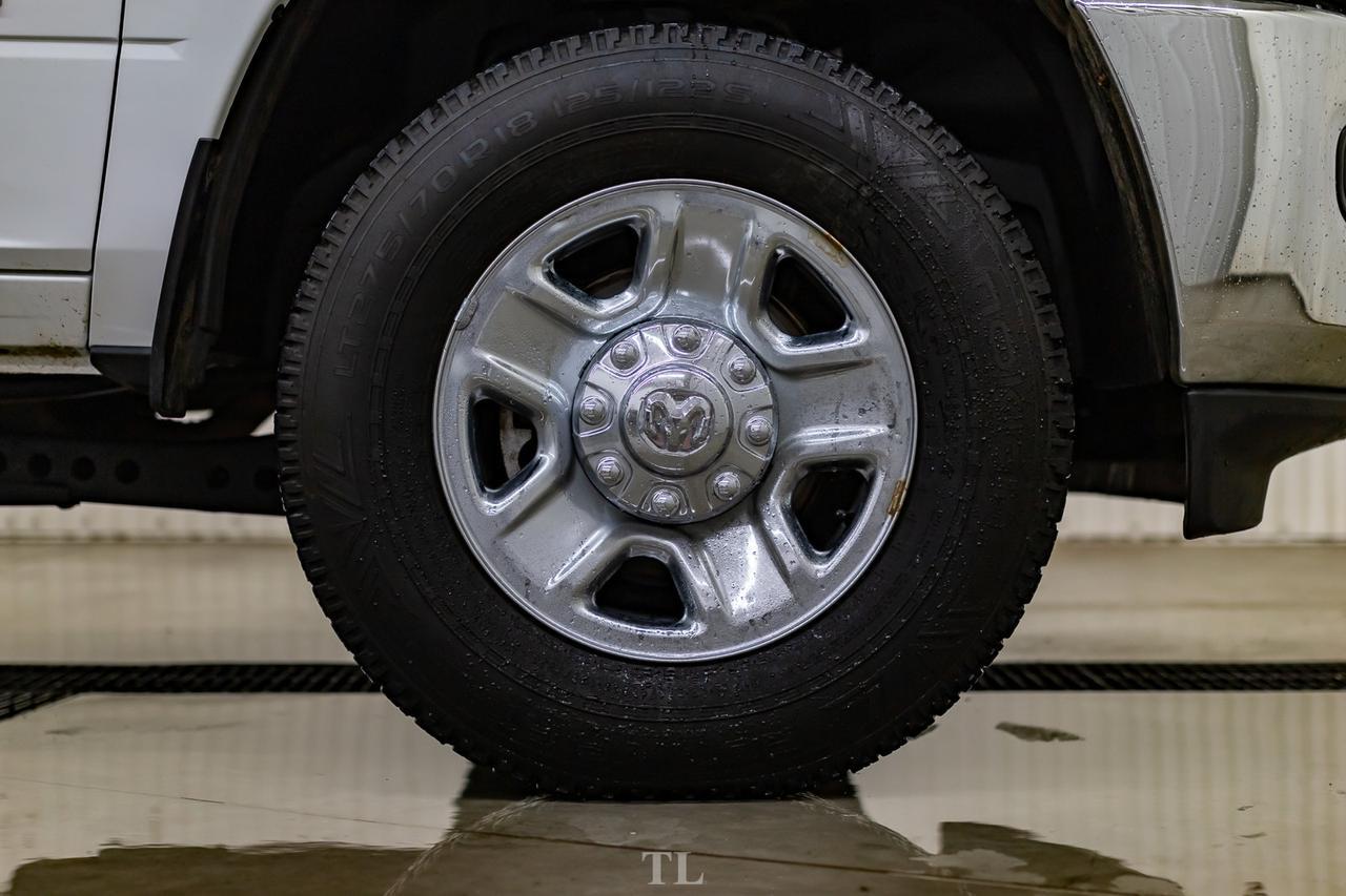 2019 Ram 3500 4x4 Crew Cab Big Horn Longbox HEMI BCam Red Deer AB