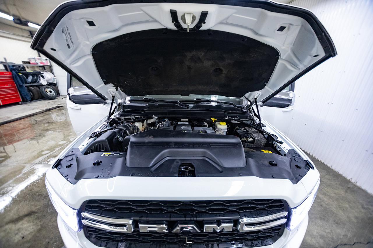 2019 Ram 3500 4x4 Crew Cab Laramie Diesel AISIN Leather Roof Nav Red Deer AB