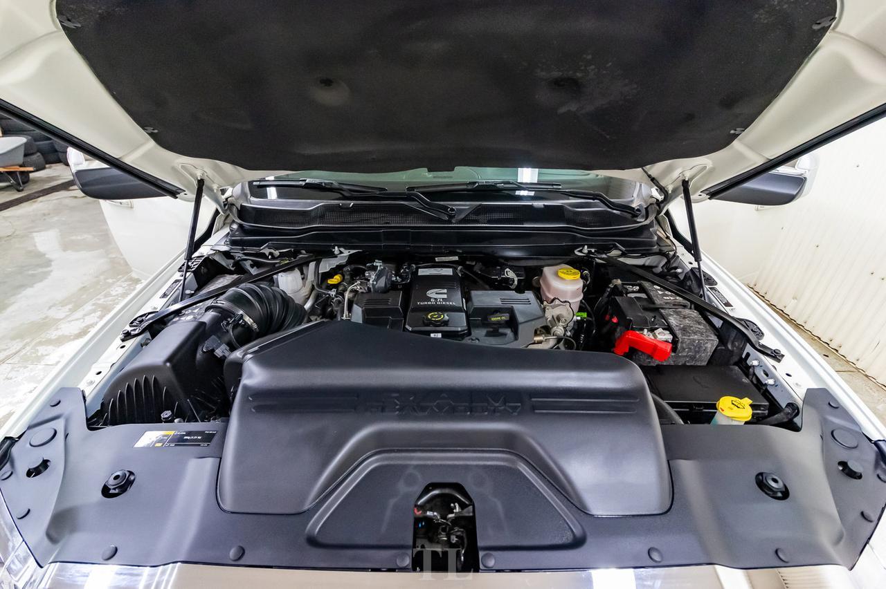 2019 Ram 3500 4x4 Crew Cab Laramie Diesel Leather Nav Red Deer AB