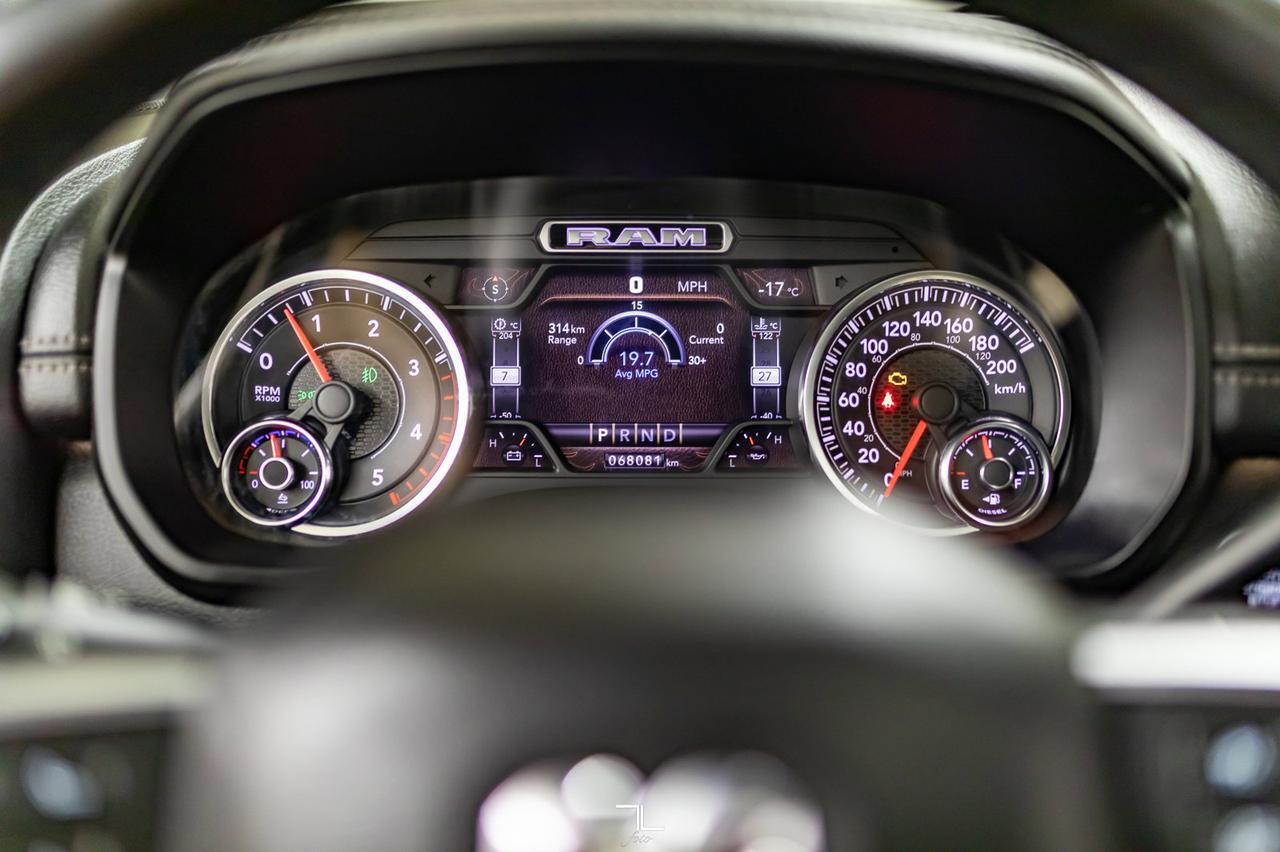 2019 Ram 3500 4x4 Crew Cab Laramie Diesel Leather Roof Nav Level Kit Wheels Red Deer AB