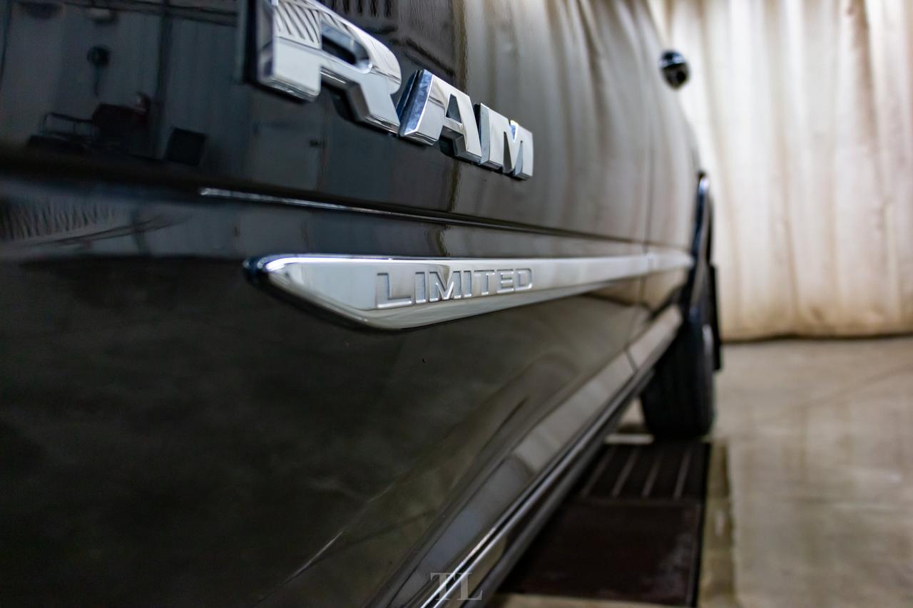 2019 Ram 3500 4x4 Crew Cab Limited Diesel Leather Roof Nav BCam Red Deer AB