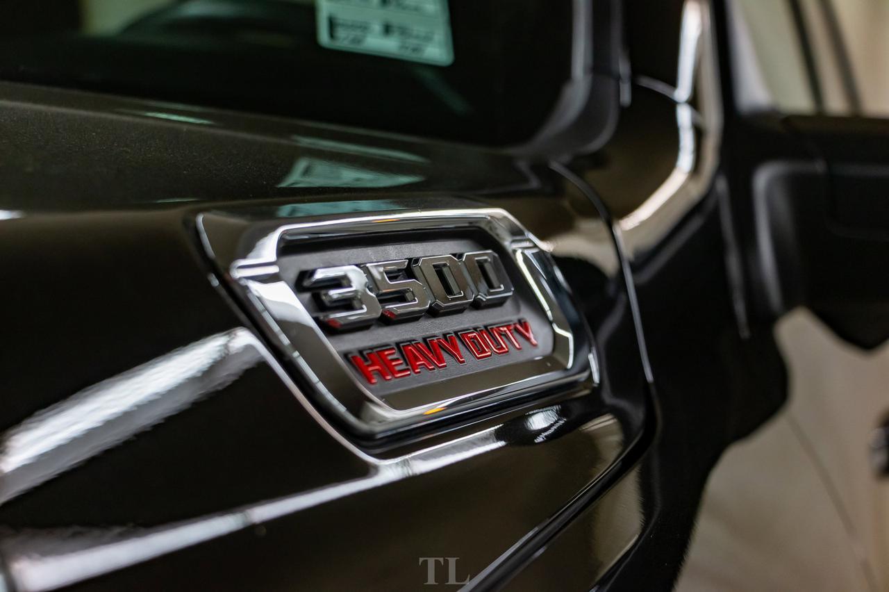 2019 Ram 3500 4x4 Crew Cab Limited Diesel Leather Roof Nav BCam Red Deer AB