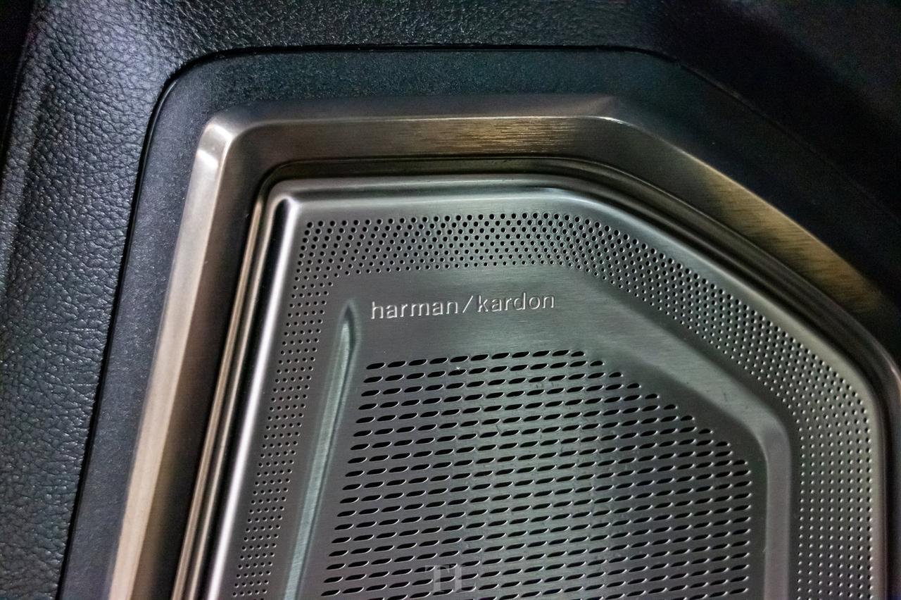 2019 Ram 3500 4x4 Crew Cab Limited Diesel Leather Roof Nav BCam Red Deer AB