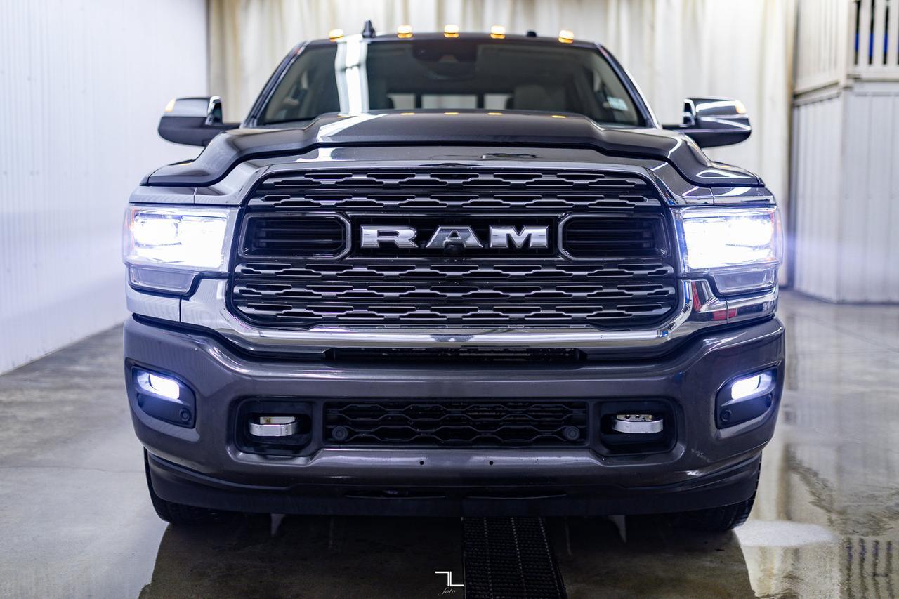 2019 Ram 3500 4x4 Crew Cab Limited Dually Diesel Leather Roof Nav Red Deer AB