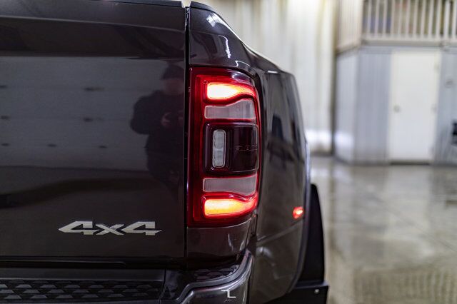 2019 Ram 3500 4x4 Crew Cab Limited Dually Diesel Leather Roof Nav Red Deer AB