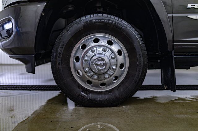 2019 Ram 3500 4x4 Crew Cab Limited Dually Diesel Leather Roof Nav Red Deer AB