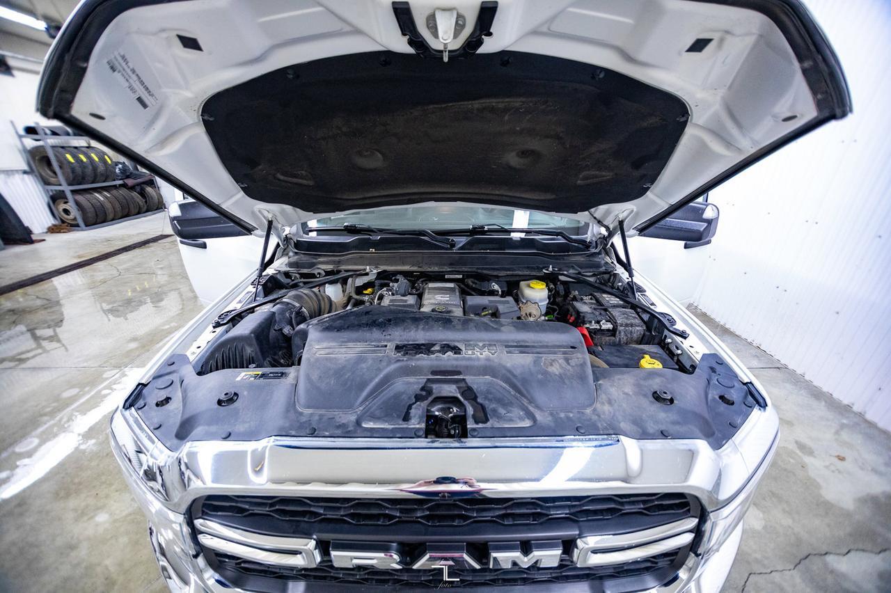 2019 Ram 3500 4x4 Crew Cab Tradesman Longbox Diesel BCam Red Deer AB