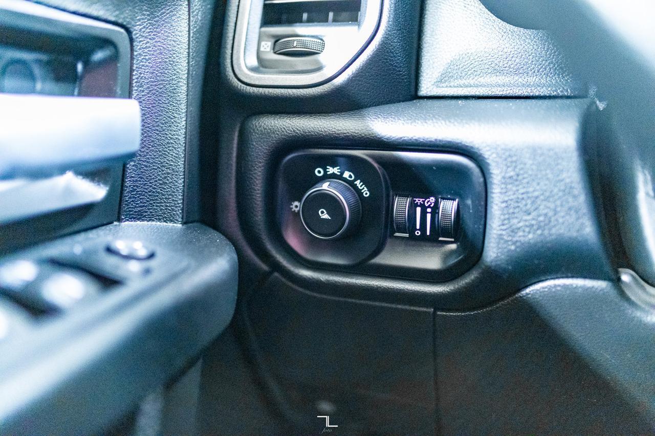 2019 Ram 3500 4x4 Crew Cab Tradesman Longbox Diesel BCam Red Deer AB