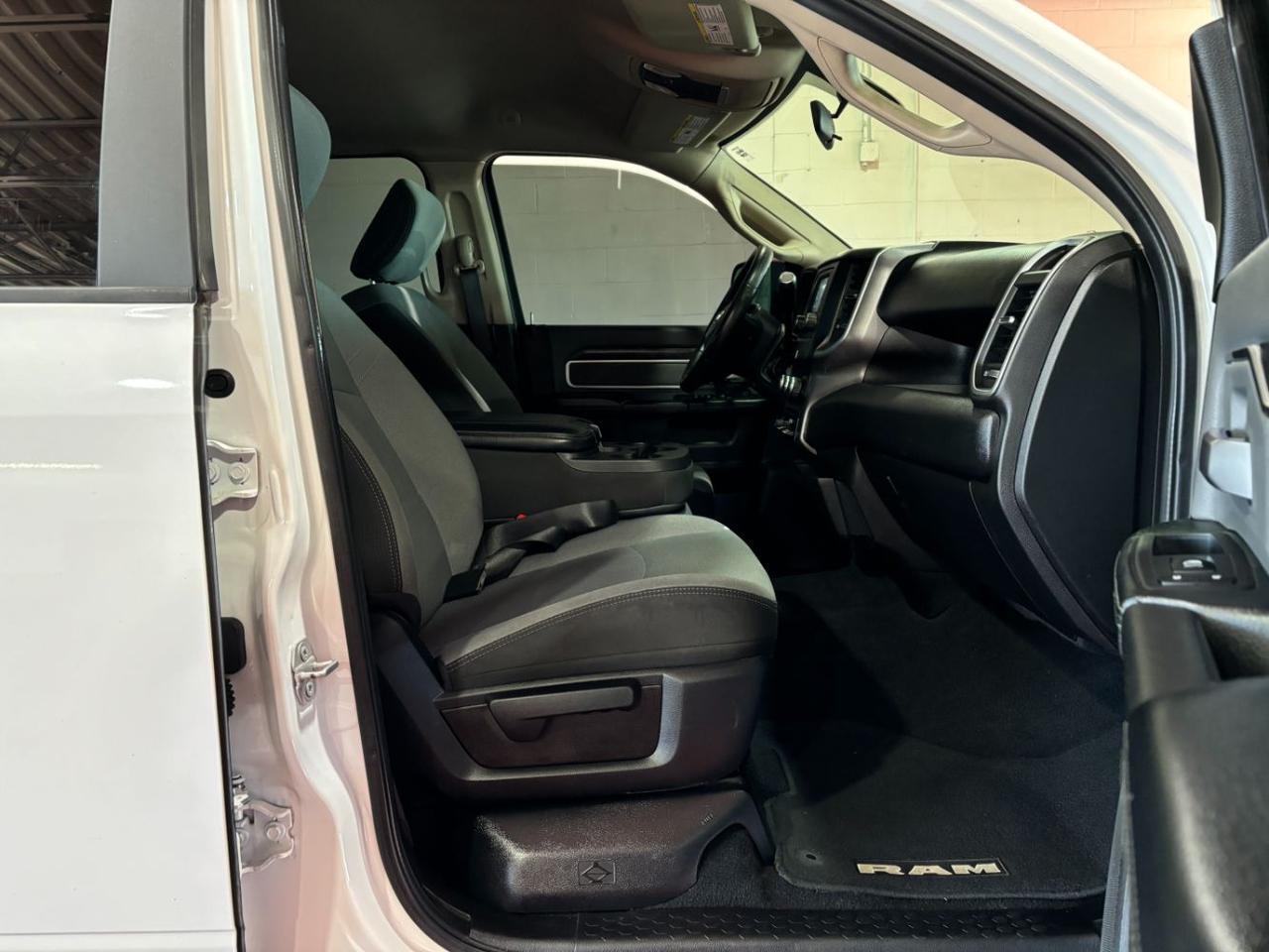 2019 Ram 3500 Big Horn Crew Cab 4x4 8&apos; Box Franklin OH