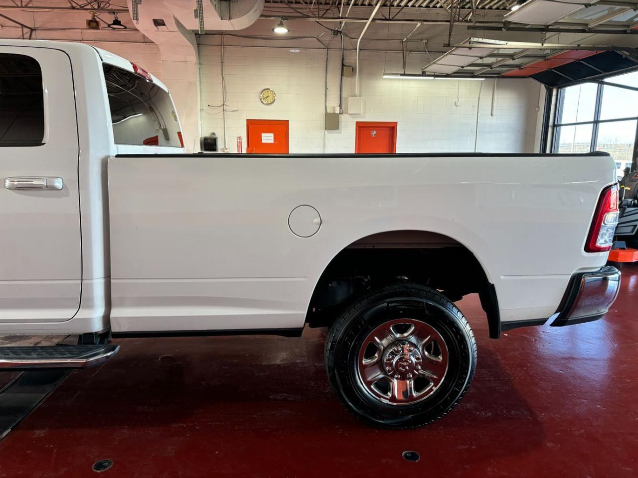 2019 Ram 3500 Big Horn Crew Cab 4x4 8&apos; Box Franklin OH