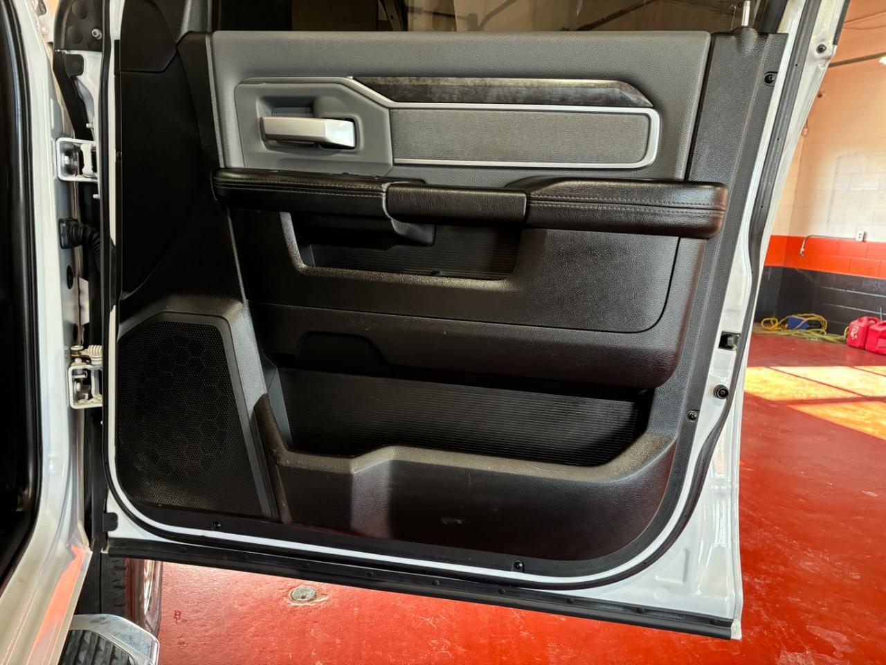 2019 Ram 3500 Big Horn Crew Cab 4x4 8&apos; Box Franklin OH