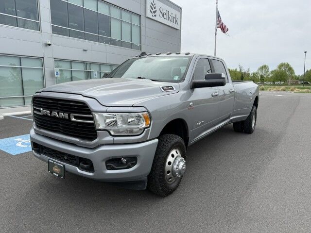 2019 RAM 3500 Big Horn 4X4 Crew Cab LWB's photo