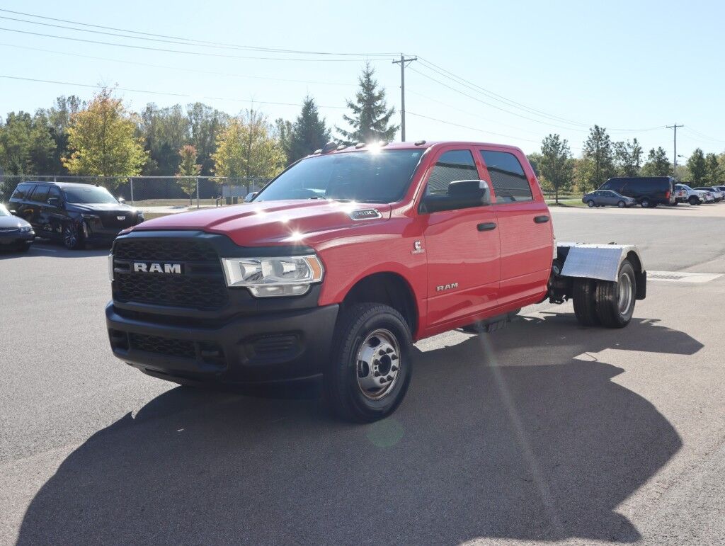 2019 Ram 3500 Chassis Cab Tradesman Crew Cab 4WD 6.7L Cummins Diesel Maumee OH