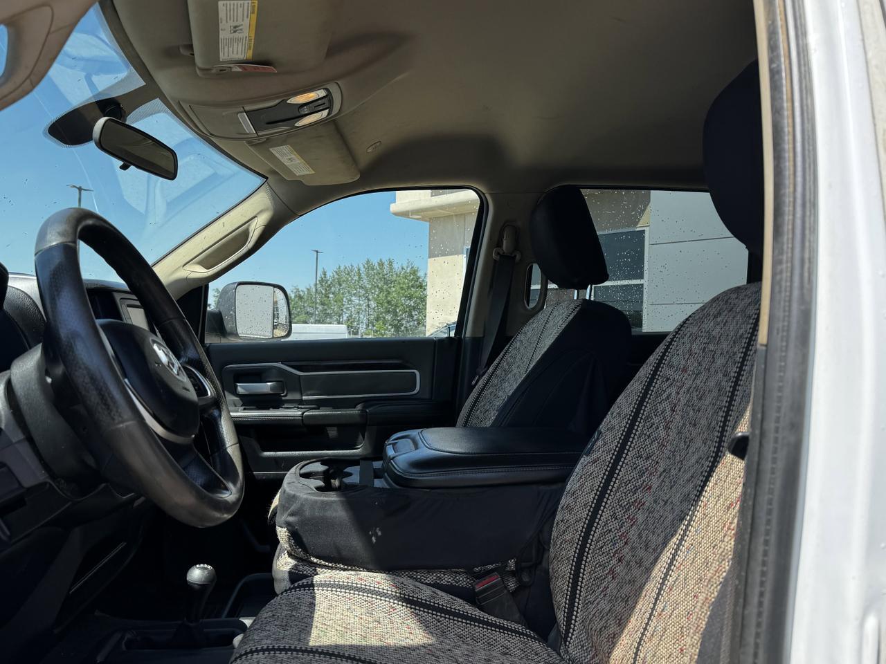2019 Ram 3500 Chassis SLT Dually Crew Cab 4x4 | HEMI V8 | Front Bench | Low KMs | Backup Camera Redwater AB