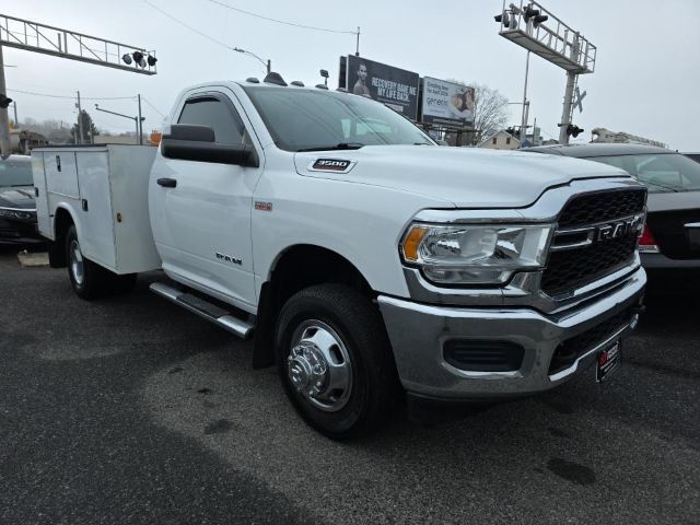 2019 Ram 3500 Chassis Tradesman/SLT