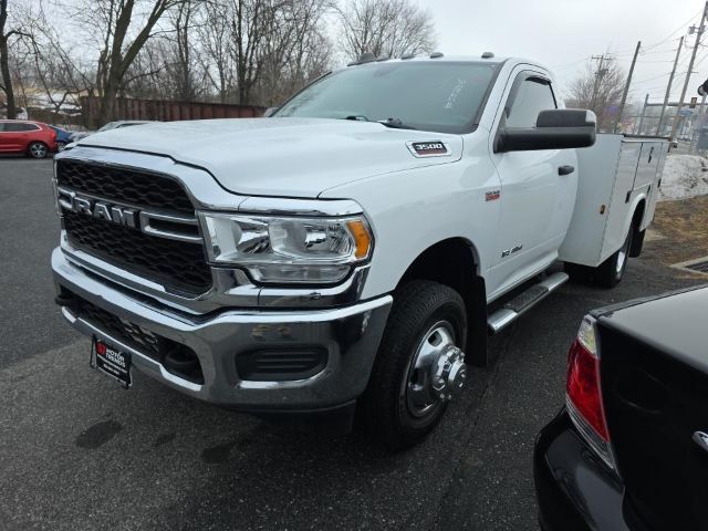2019 Ram 3500 Chassis Tradesman/SLT