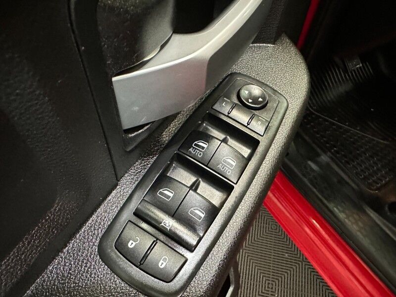 2019 Ram 3500 Flatbed 4WD Dually 6.7L Diesel AISIN Transmission Gooseneck FREE WARRANTY Call (682)587-6288 Arlington TX