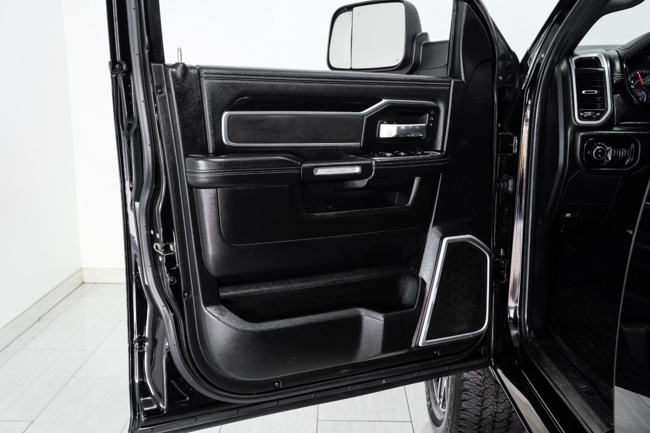 2019 Ram 3500 LARAMIE CREW CAB 4WD 6.7L DIESEL BLIND SPOT NAVIGATION SUNROOF LEATHER SEATS Carrollton TX