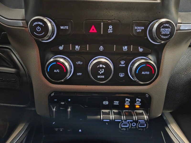 2019 Ram 3500 Laramie 4wd Dually 6.7L Diesel GPS Camera Gooseneck Toyo Tires FREE WARRANTY Arlington TX