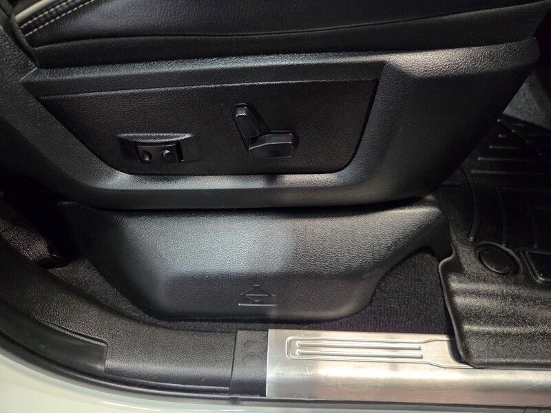 2019 Ram 3500 Laramie 4wd Dually 6.7L Diesel GPS Camera Gooseneck Toyo Tires FREE WARRANTY Arlington TX