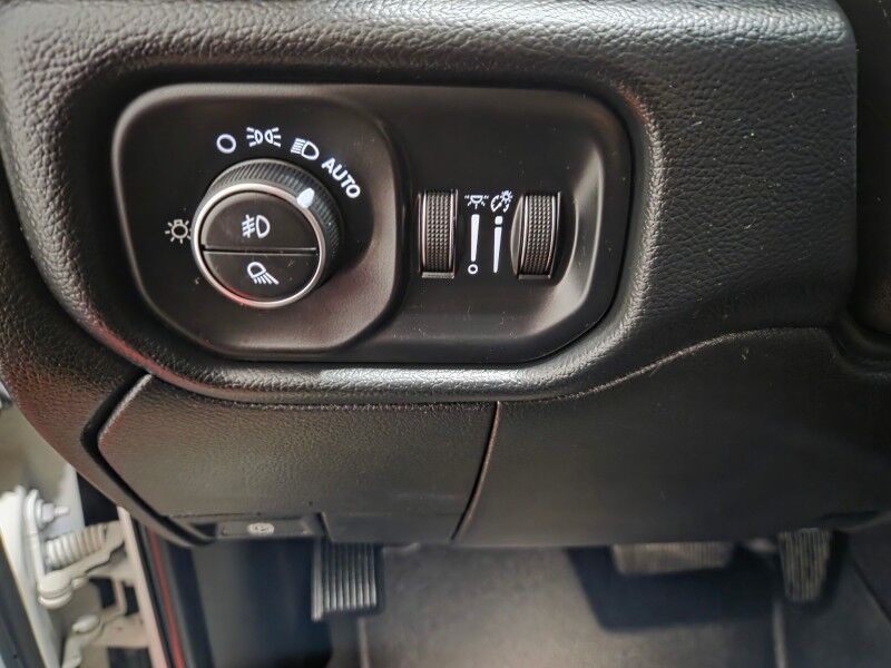 2019 Ram 3500 Laramie 4wd Dually 6.7L Diesel GPS Camera Gooseneck Toyo Tires FREE WARRANTY Arlington TX