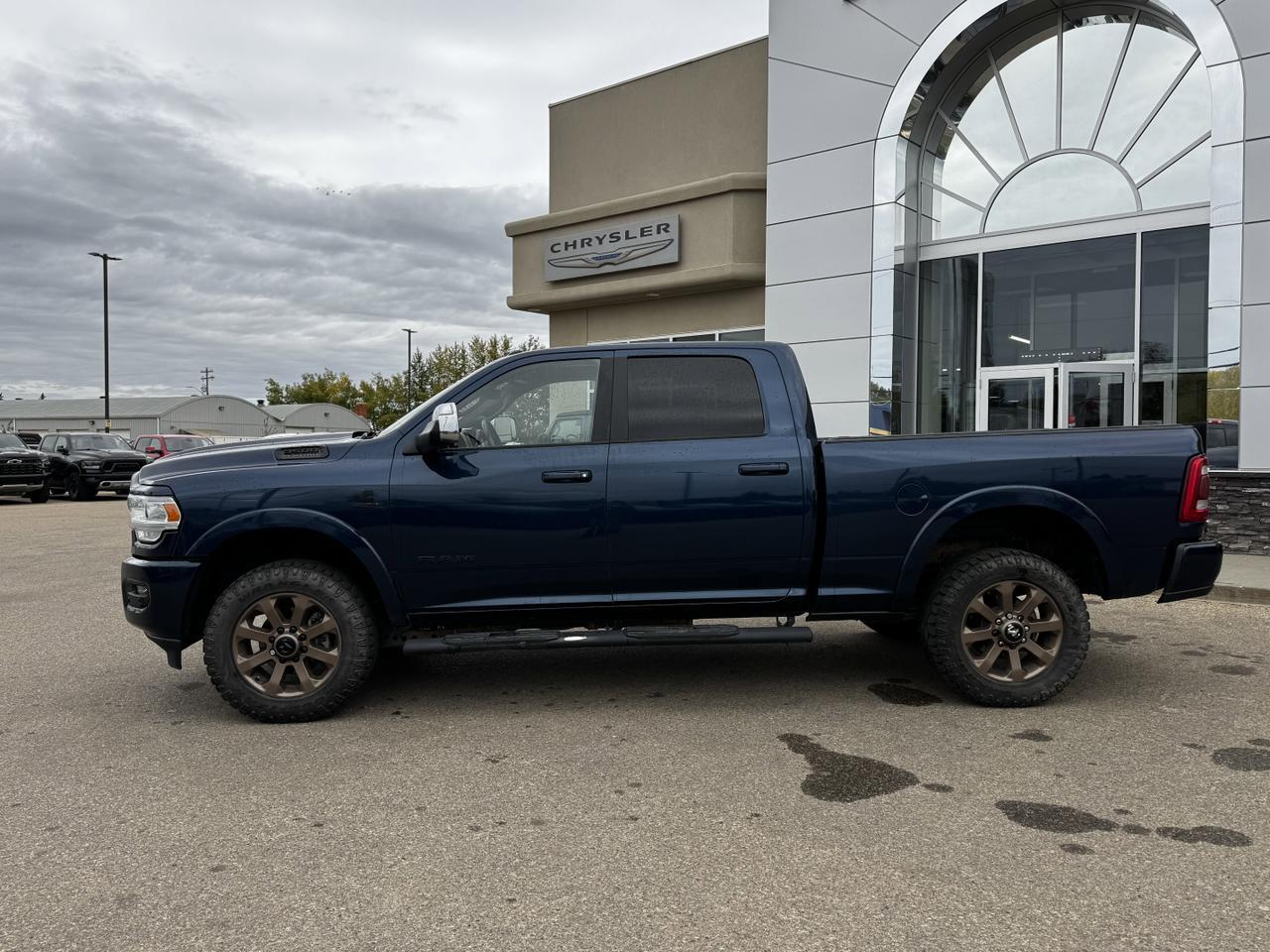2019 Ram 3500 Laramie Crew Cab 4x4 | Cummins Diesel | Chrome | Heated Seats | Backup Camera Redwater AB