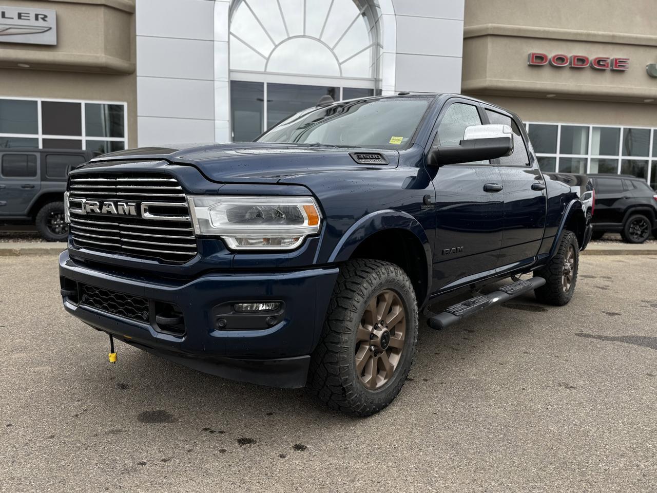 2019 Ram 3500 Laramie Crew Cab 4x4 | Cummins Diesel | Chrome | Heated Seats | Backup Camera Redwater AB