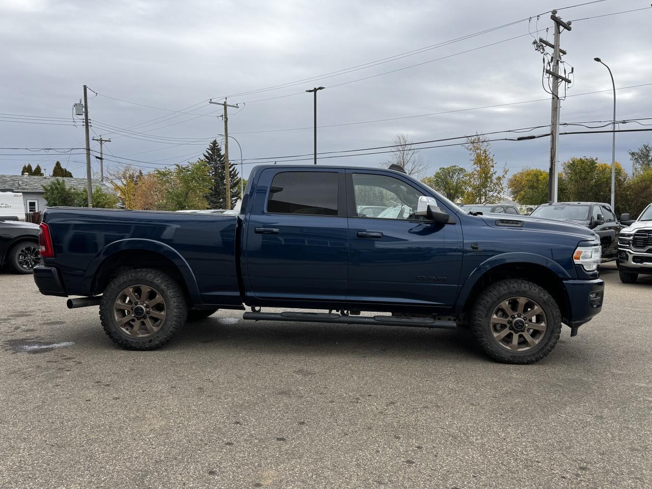 2019 Ram 3500 Laramie Crew Cab 4x4 | Cummins Diesel | Chrome | Heated Seats | Backup Camera Redwater AB