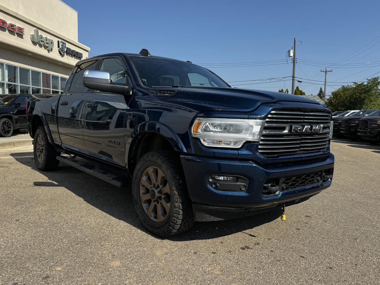 2019 Ram 3500 Laramie Crew Cab 4x4 | Cummins Diesel | Chrome | Heated Seats | Backup Camera Redwater AB