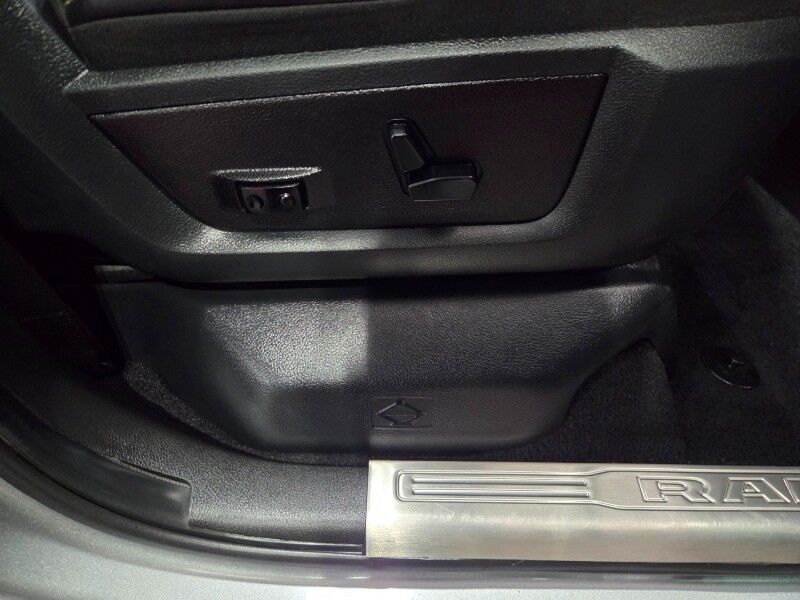 2019 Ram 3500 Laramie Dually 6.7L Diesel AISIN Trans 12in Screen GPS Camera FREE WARRANTY Arlington TX