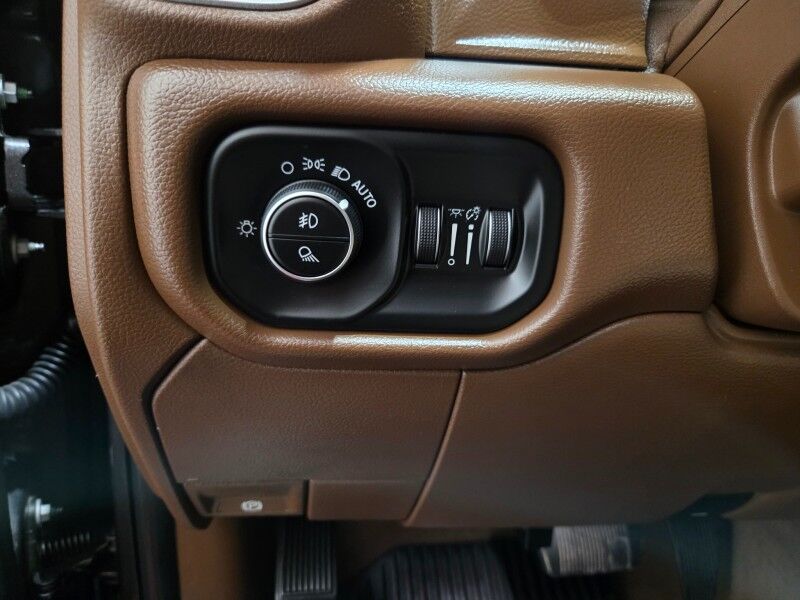 2019 Ram 3500 Laramie Long Bed 6.7L Diesel 12in GPS Camera Sunroof NEW 35in Tires Arlington TX